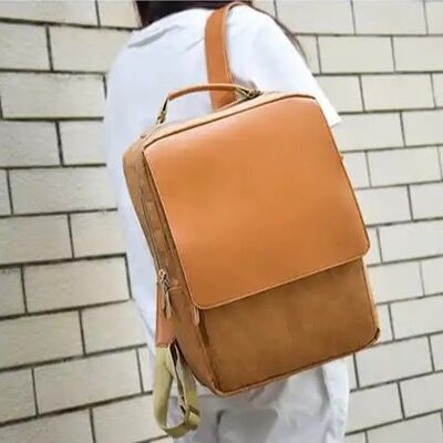 Fabrique le sac à dos lavable de Softback de sac de papier de Brown emballage de mâle fait sur commande avec Front Flap