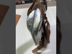 Un sac à dos écologique durable biodégradable doré argenté réutilisable papier kraft lavable